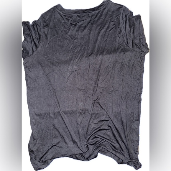 ModCloth Black Short Sleeve Top NWT 1x plus - Picture 2 of 3